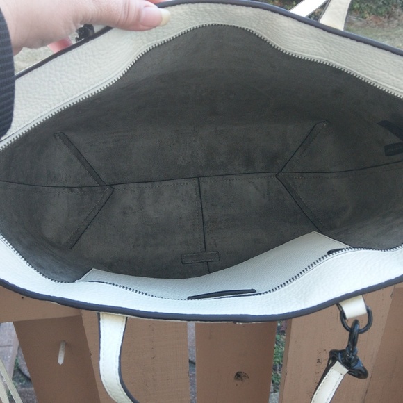 Rebecca Minkoff Sherry Tote in Antique White FIRM - Picture 5 of 6